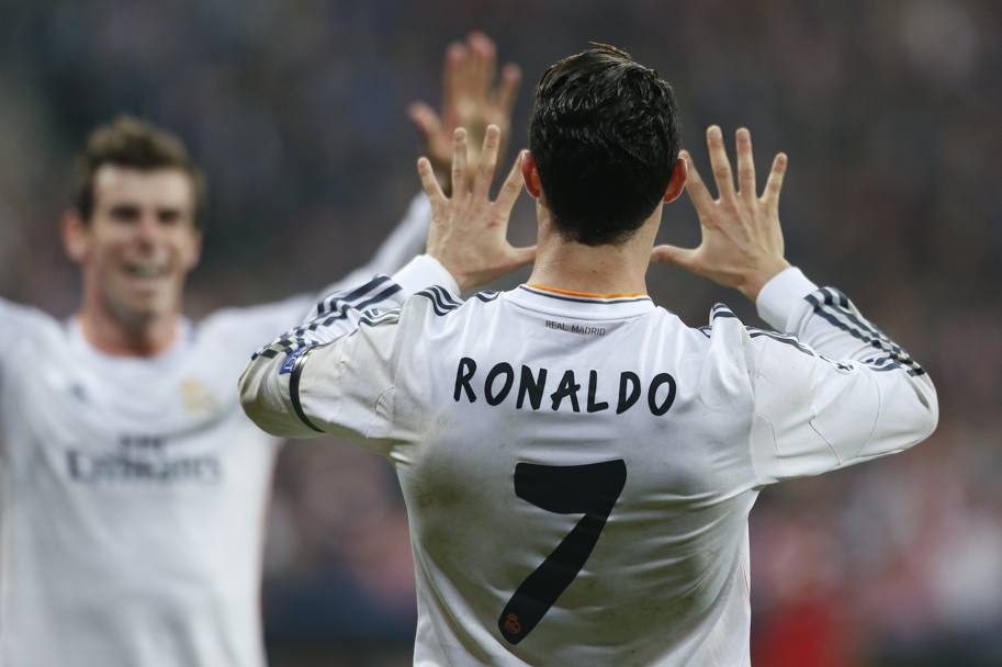 Ronaldo esulta con Bale, autore dell&#39;assist. Reuters